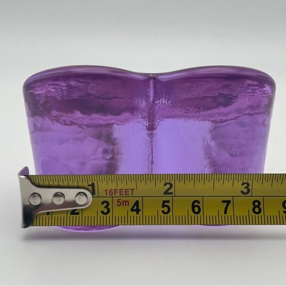 FIRE AND LIGHT RECYCLED GLASS PURPLE HEART PAPER WEIGHT SIGNED 2007 - Picture 4 of 11
